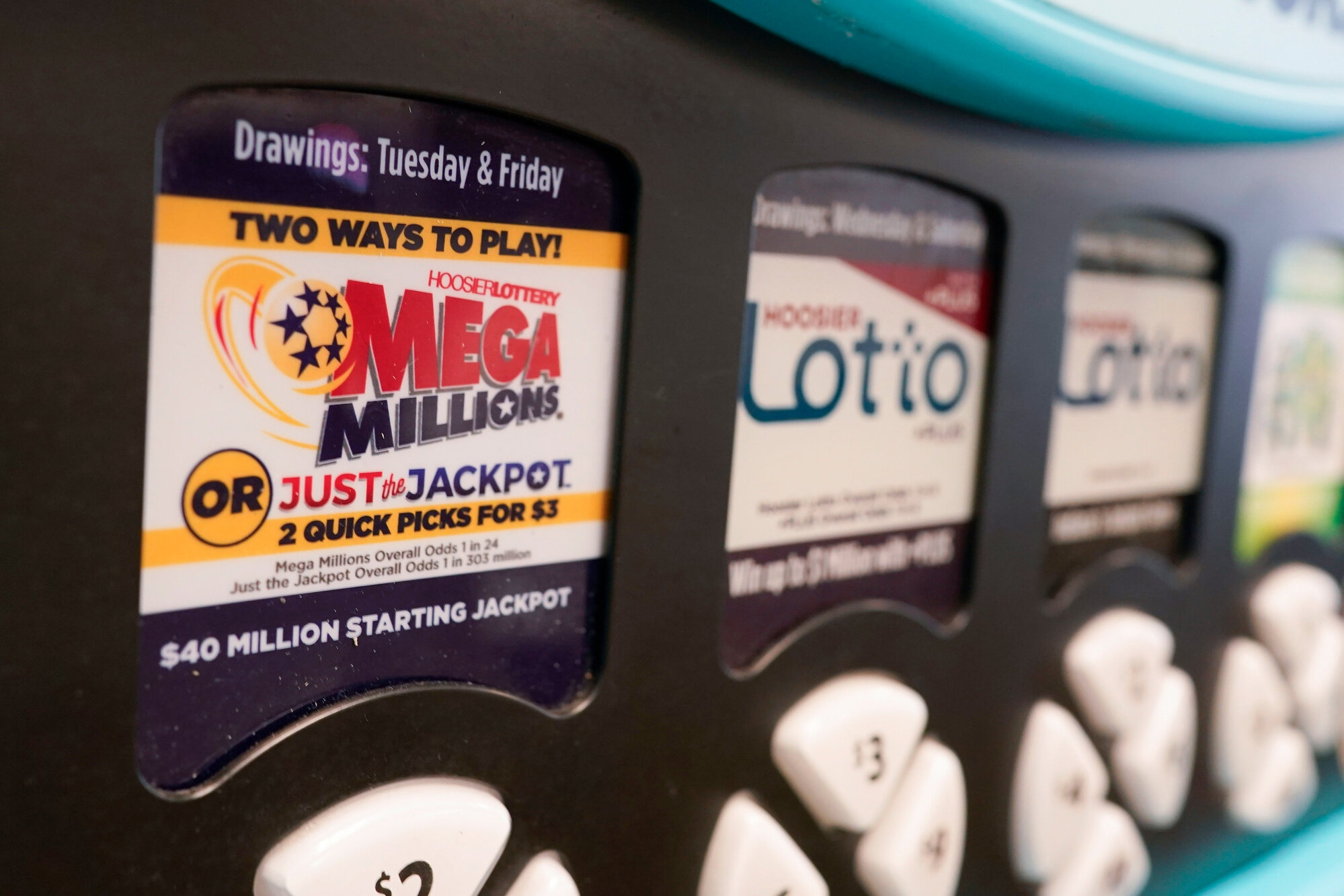 Jackpot for Mega Millions surges past 1B after no numbers match on